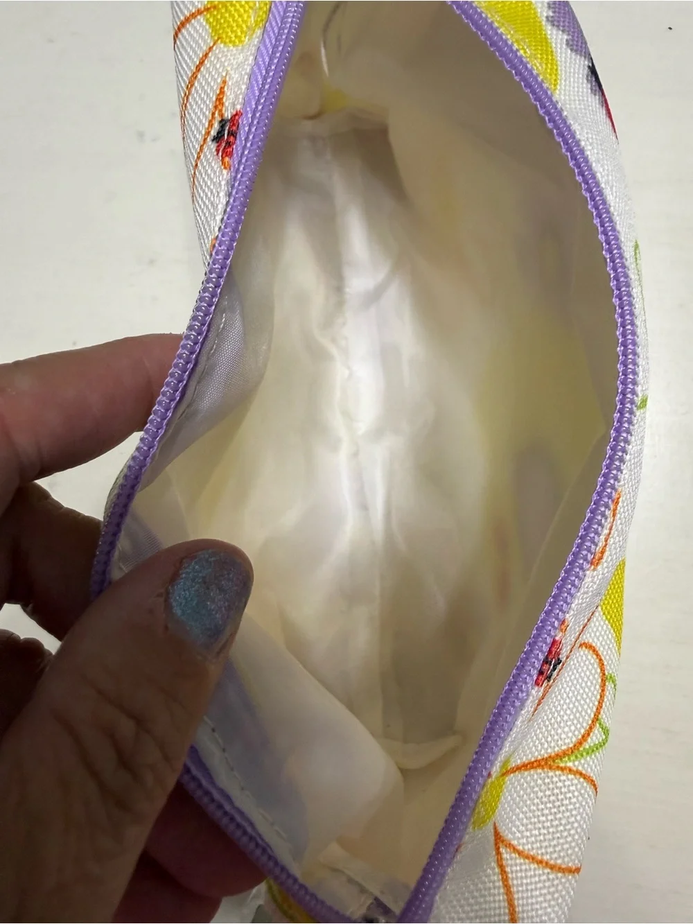 💥3/$15💥 Clinique Floral Canvas Cosmetic Pouch in Yellow & Lavender